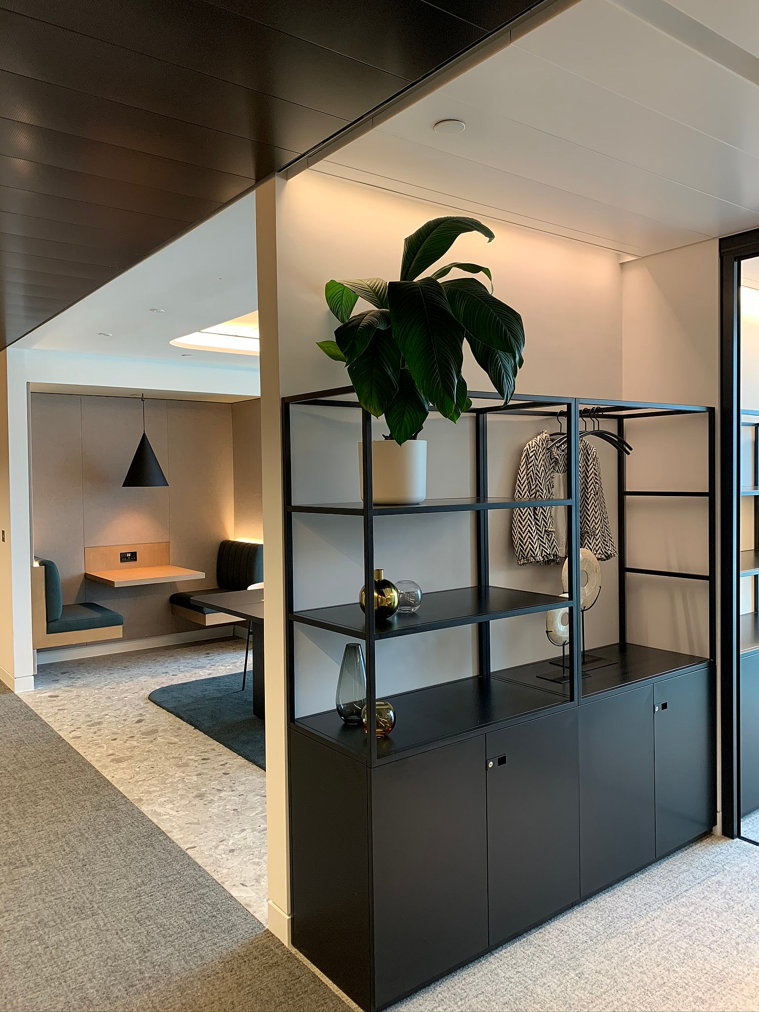 Simpson Thatcher & Bartlett office interior, London