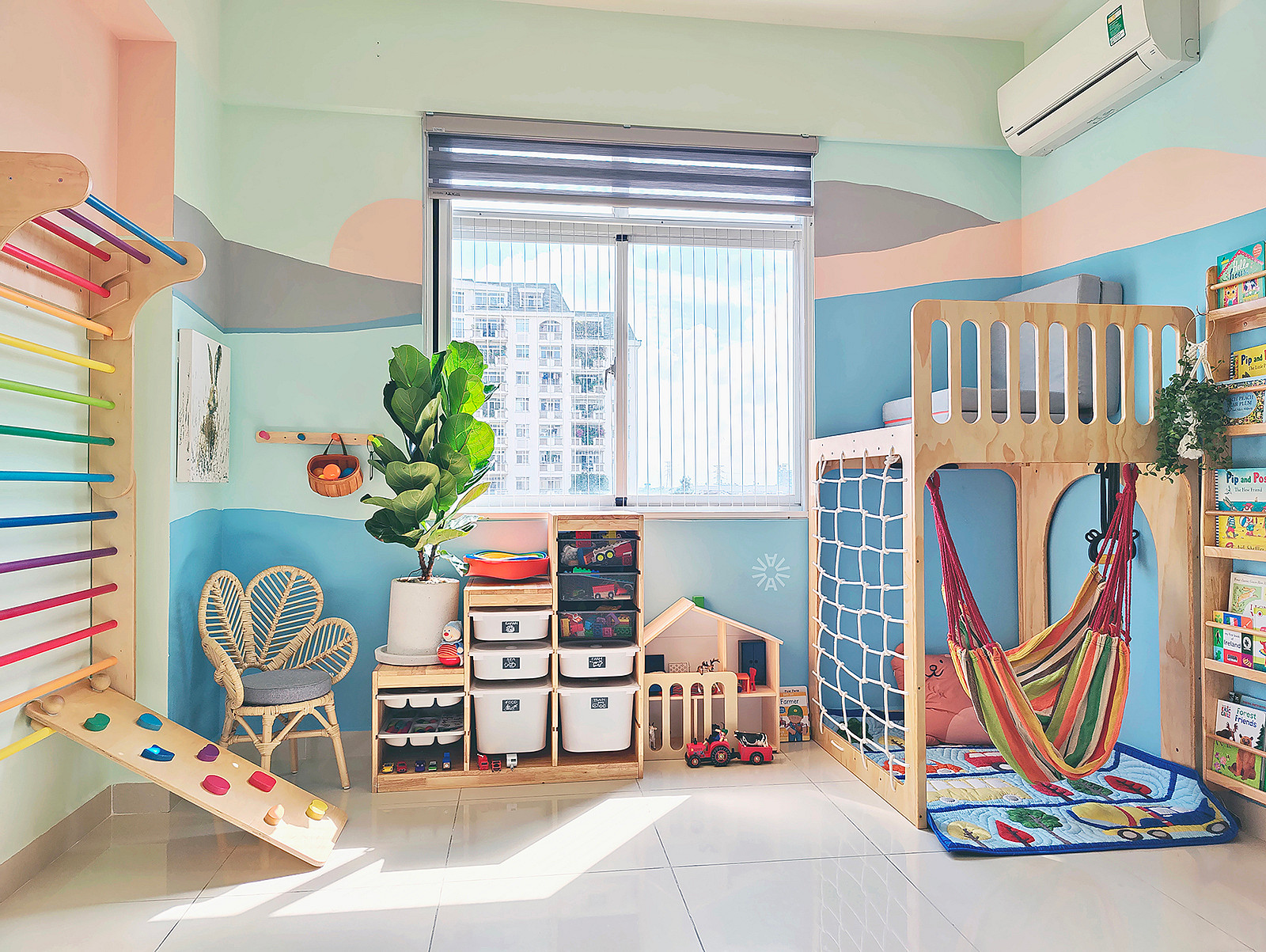 Petite Aykla kids' playroom