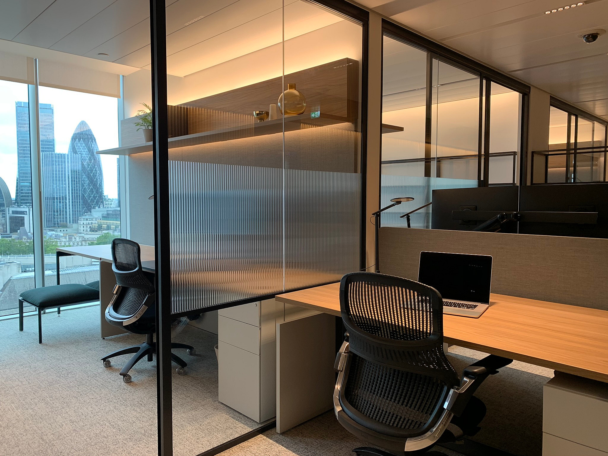 Simpson Thatcher & Bartlett office interior, London