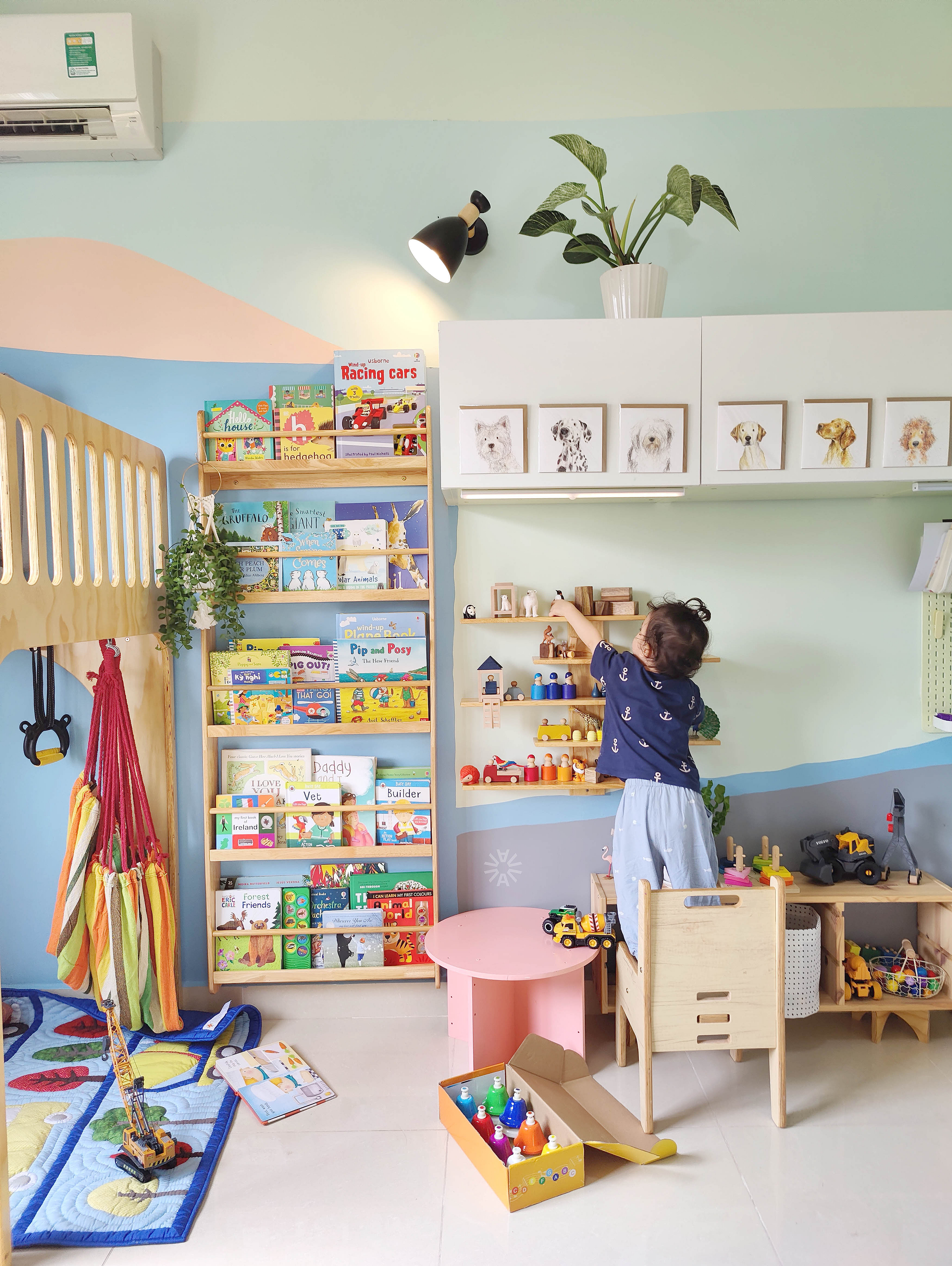 Petite Aykla kids' playroom