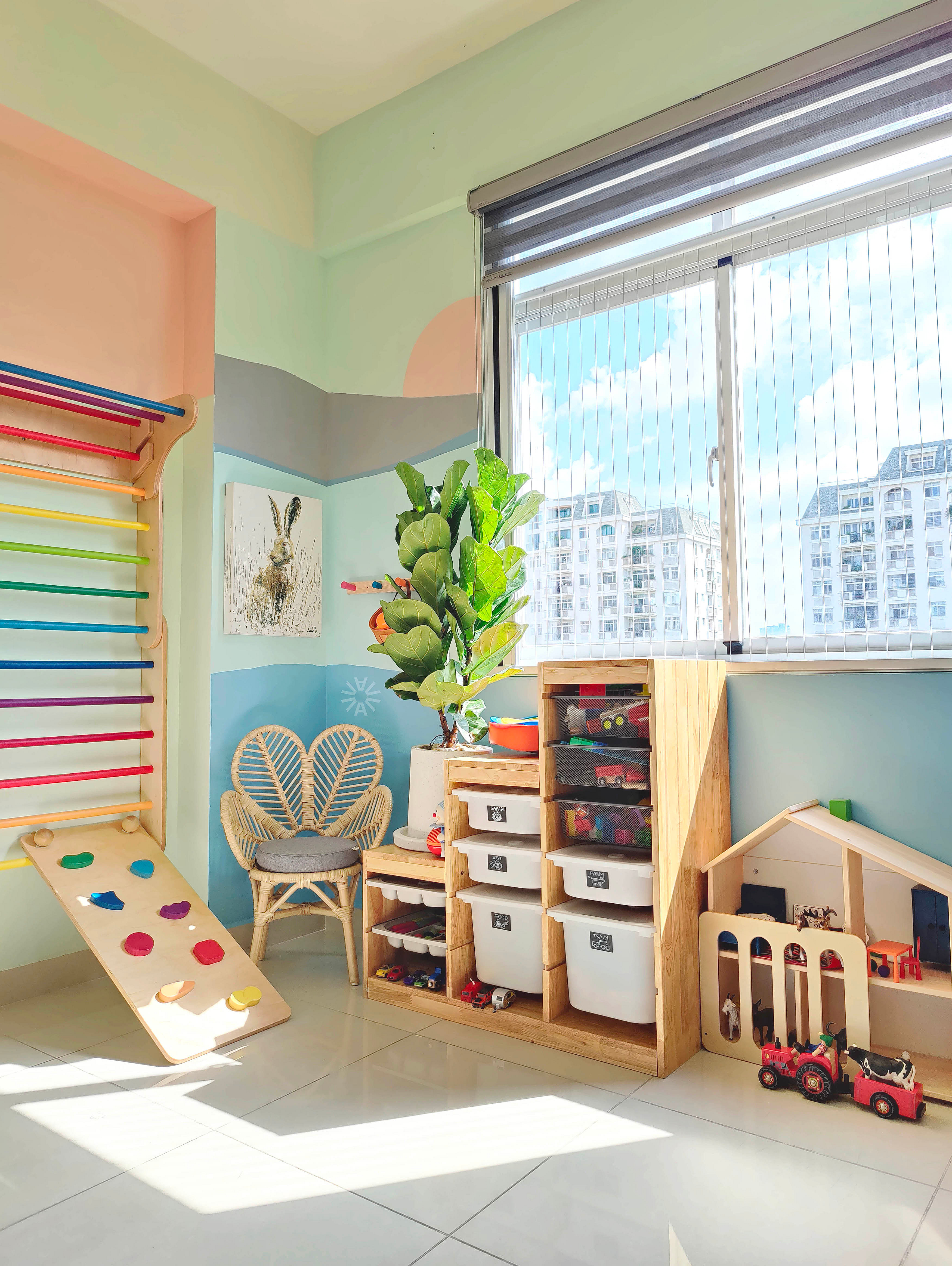 Petite Aykla kids' playroom
