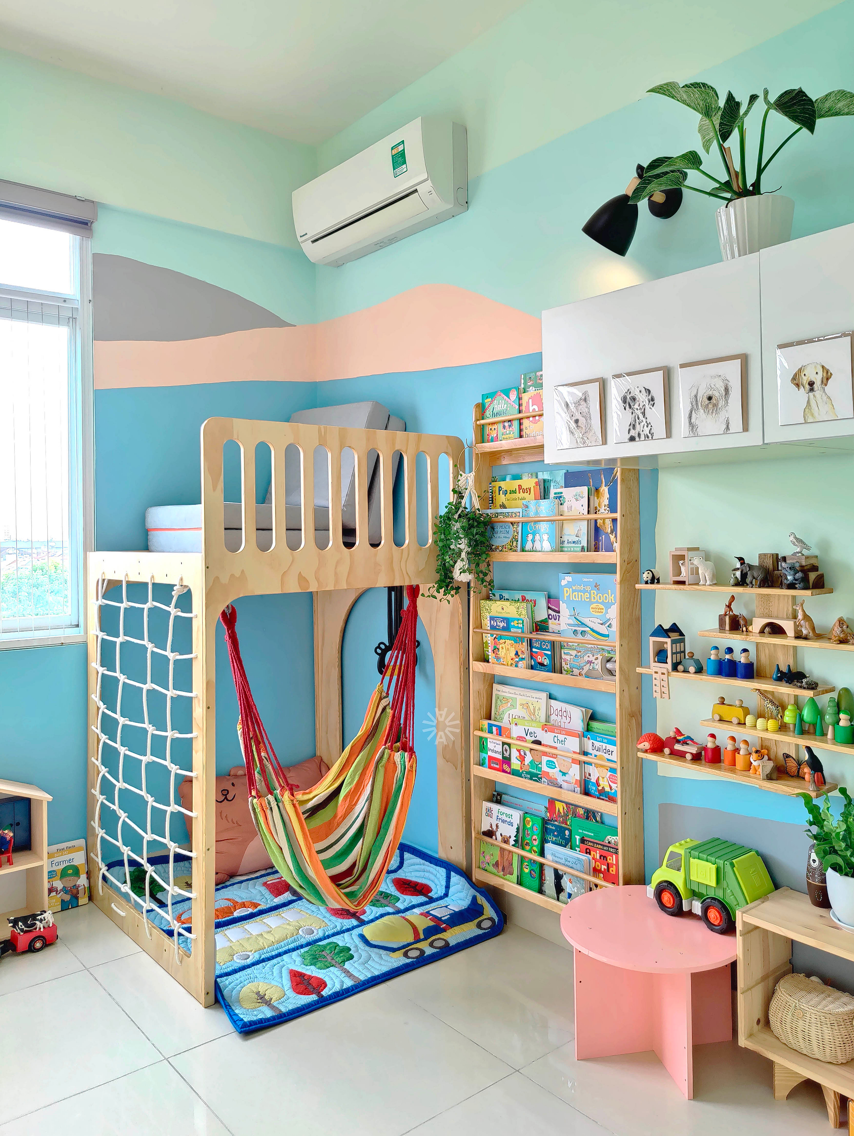 Petite Aykla kids' playroom