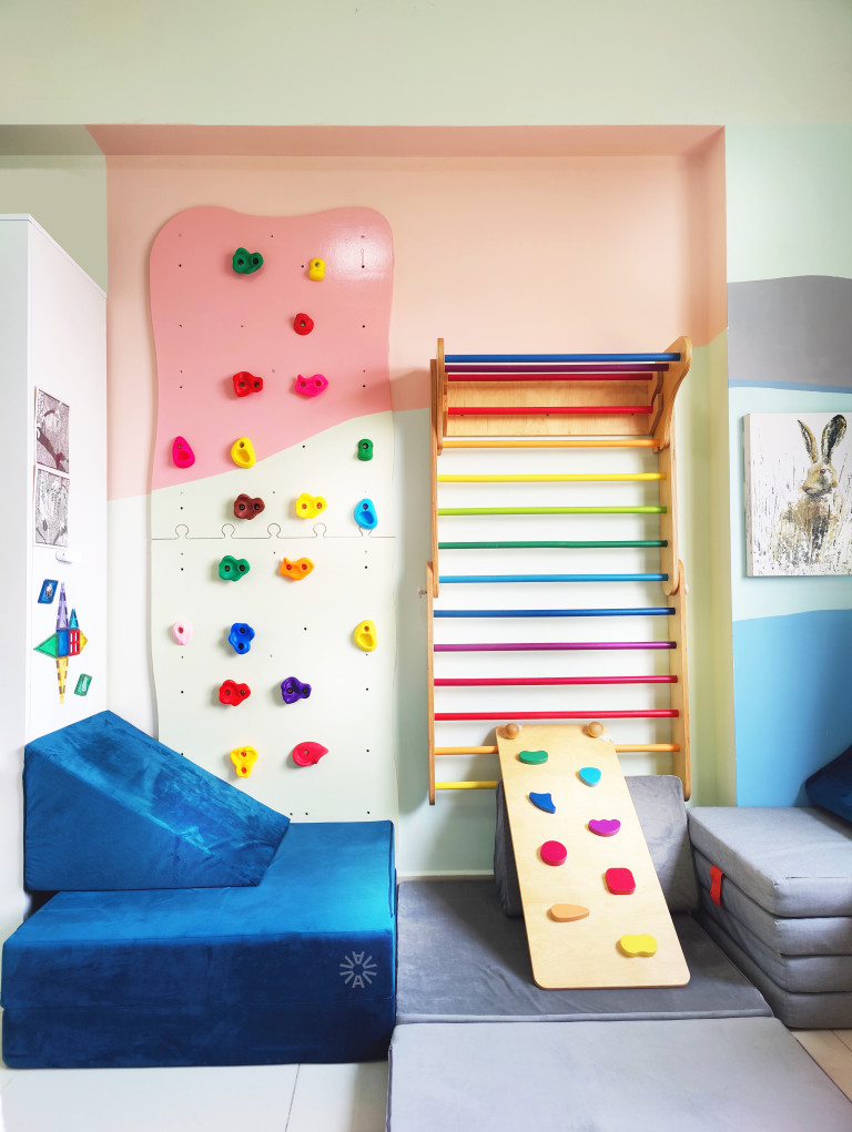 Petite Aykla kids' playroom