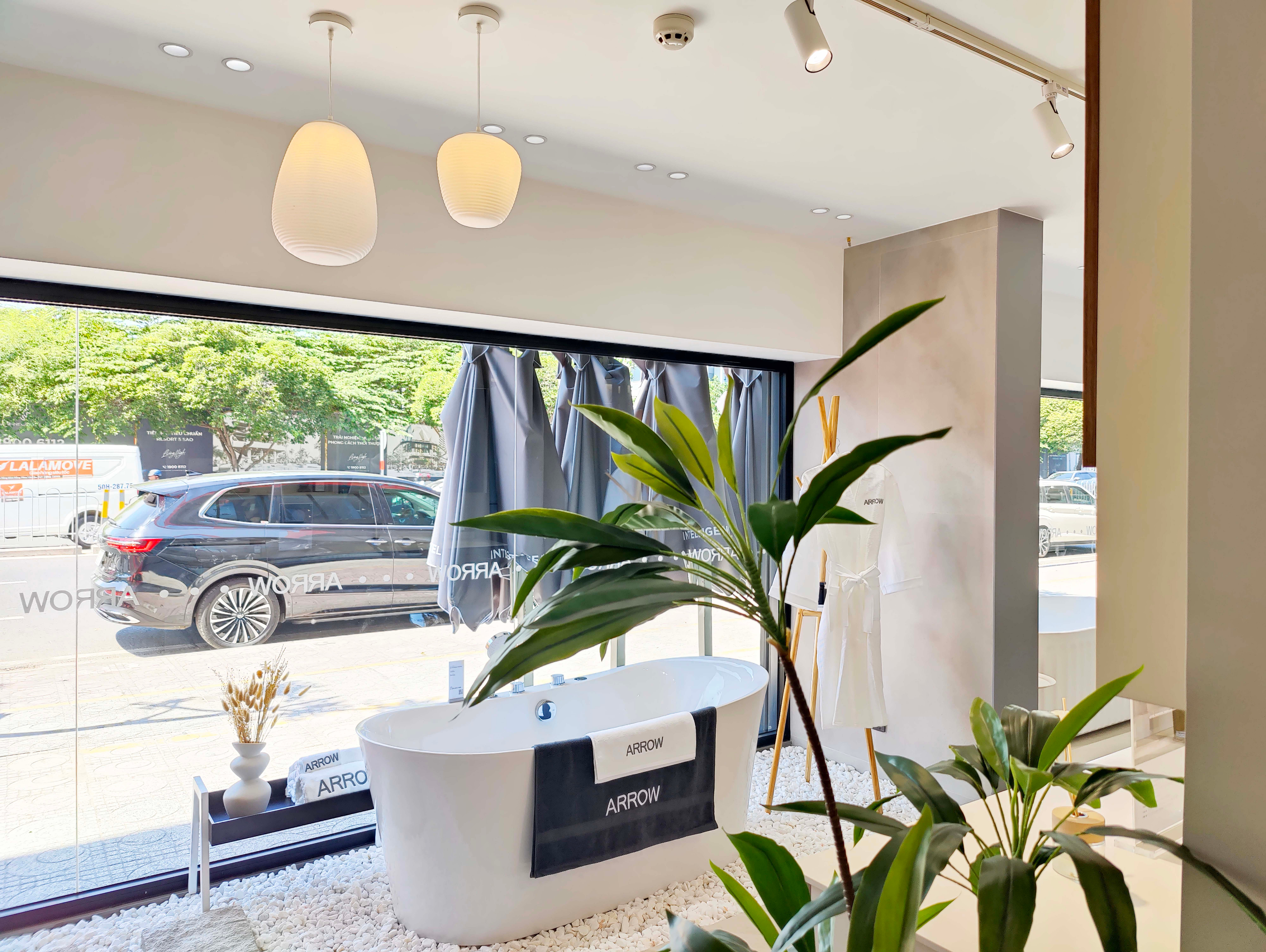 ARROW flagship bathroom showroom